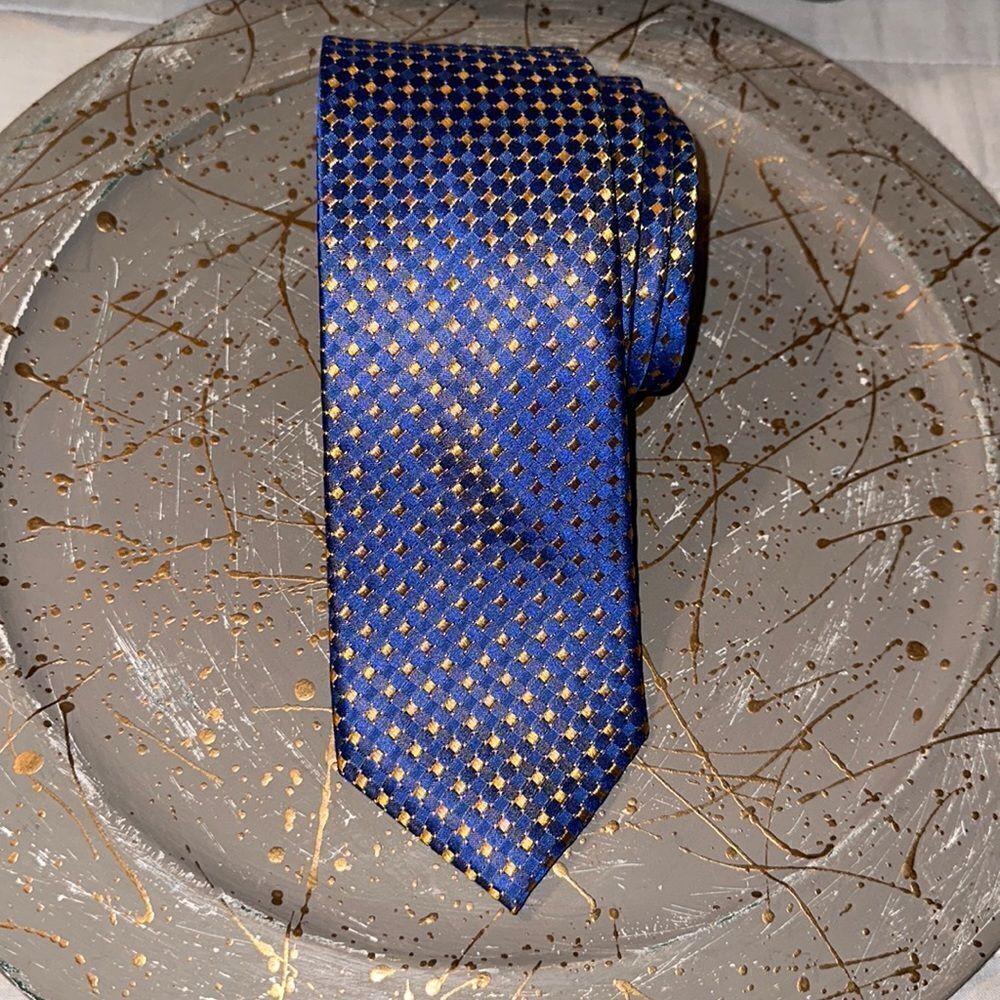 Michael Kors Blue Yellow Textured 💯 Silk Tie